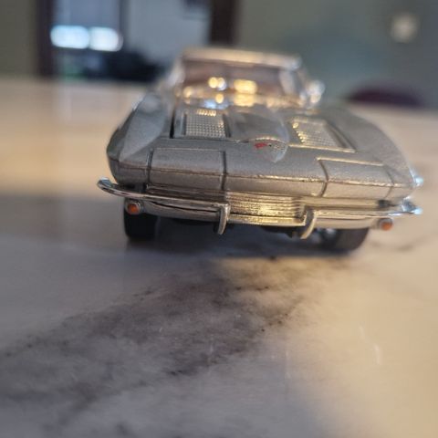 SS5735 Modell Chevrolet Corvette Stingray 1963 1:32