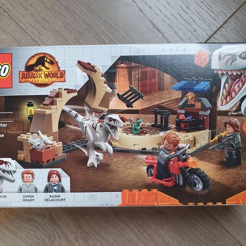 Lego Jurassic World 76945