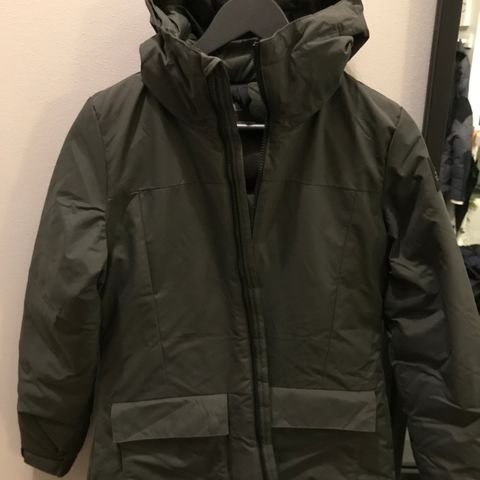 Nøytral gråfarget parkas fra adidas (avtagbar pels) - str. S