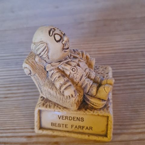 Retro figur / pyntegjenstand, Verdens beste farfar, Paula 1981