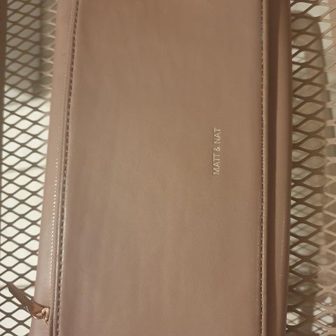 Clutch fra Matt&Nat (vegan brand)