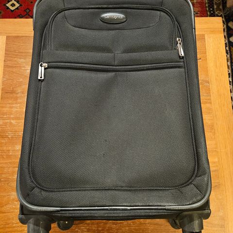 Samsonite medium koffert (vrange hjul)