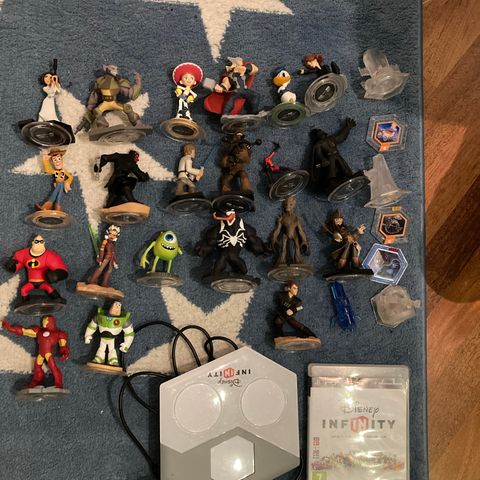 Playstation infinity figurer og spill