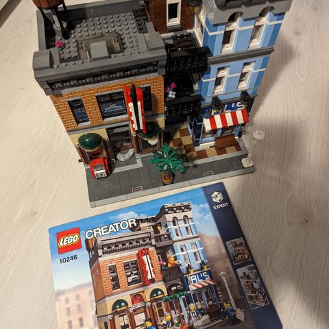 Lego 10246