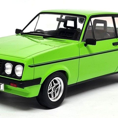 1977 modell - Ford Escort MKII RS 2000 - Grønn lakk - MCG Models - skala 1:18.