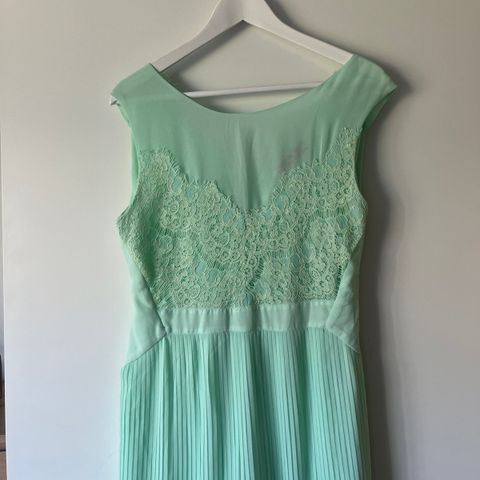 Grønn lang kjole til bryllup/fest