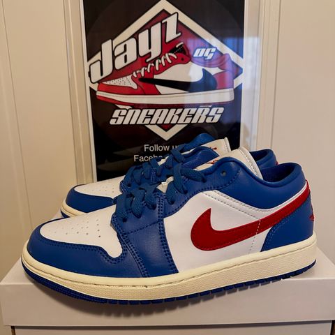 Jordan 1 Low Royal blue white red