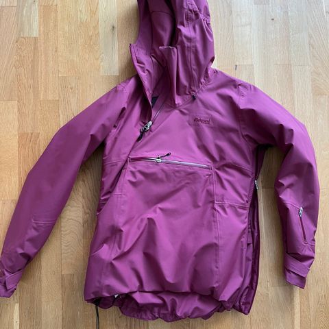 Anorakk Bergans Stranda insulated str. 40