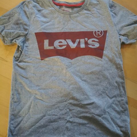 Levis t-shirt str 14 år