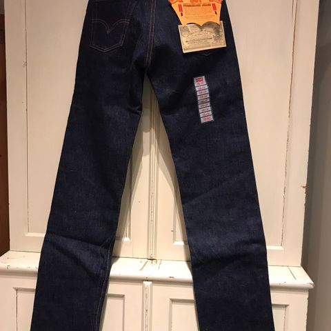 Ny Levi’s 501 jeans W28 L34