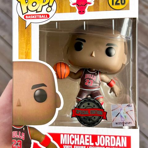 Funko Pop! Michael Jordan Bulls #23 Black Pinstripes | Chicago Bulls | NBA (126)