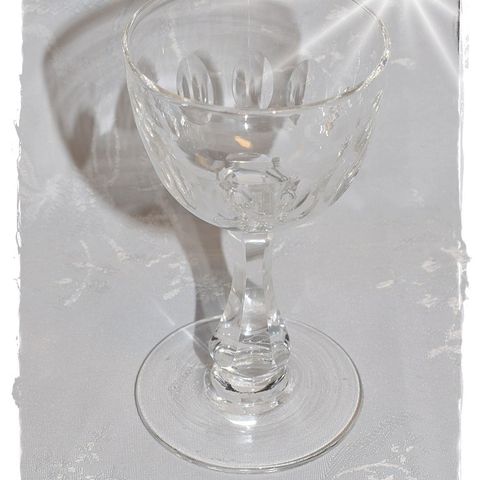 ~~~ Likørglass "Hadeland Edvard glass/olivenslipt" (012) ~~~