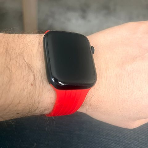 Apple Watch 7 45mm m/ mange reimer