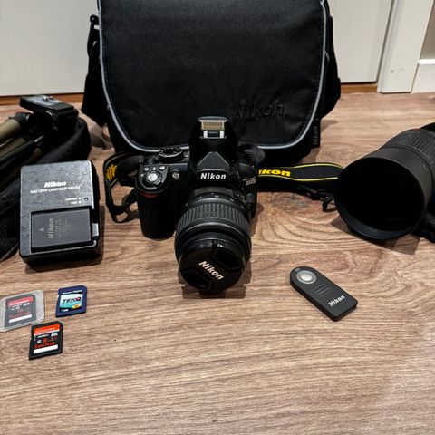 Nikon D3100 kamerapakke selges