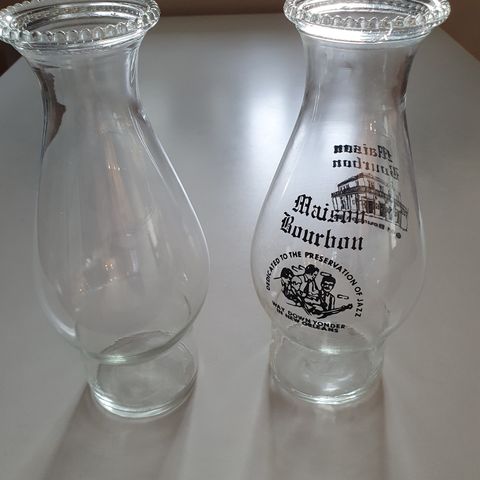 2 gamle unike spesielle gamle drikke glass fra Bourbon St., New Orleans