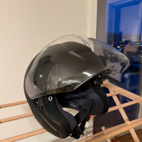 Schuberth M1 Pro Mattsvart Halvhjelm