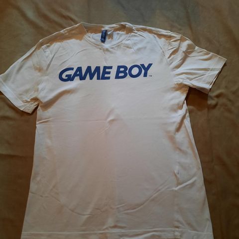 Game Boy T-skjorte - Sender gjerne!