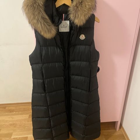 Moncler vest/ jakke 100% down