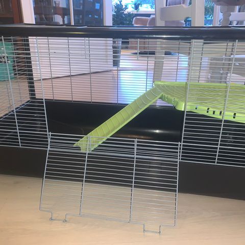 Hamster bur med utstyr