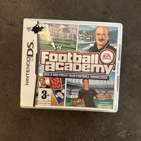 Nintendo 3DS XL, Fotball Academy Nintendo DS Game