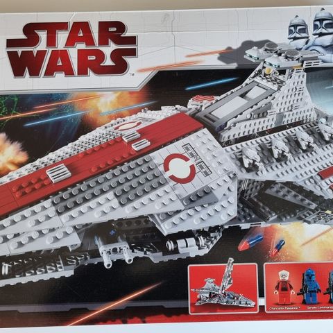 Lego 8039 Star Wars Venator-class Republic Attack Cruiser