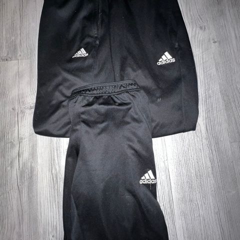 klespakke addidas bukser 4 plagg