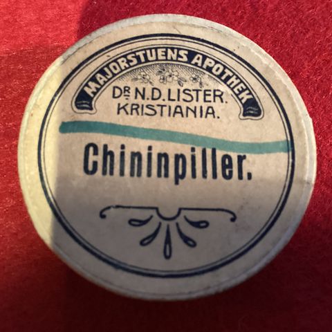 Gammel Antikk Eske "Chininpiller" fra Majorstuens Apothek