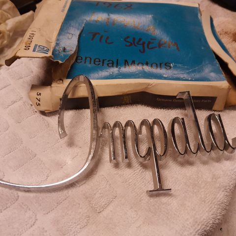 NOS 1968 Chevrolet Impala emblem