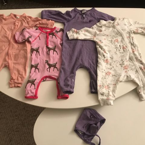 4 fine pyjamaser til jente