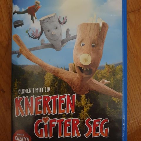 KNERTEN GIFTER SEG