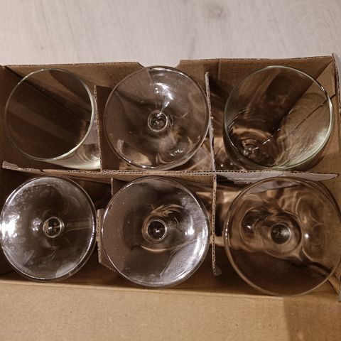 59 champagneglass fra ikea