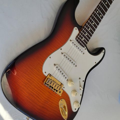 Fender Stratocaster Limited 1/2500 50th 1996