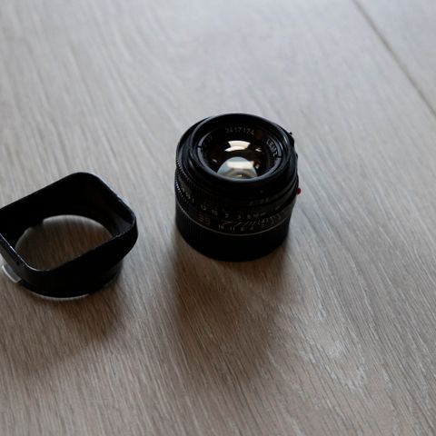 Leica sumicron 35mm F2 V4 selges rimelig