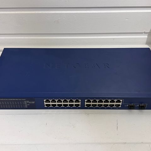 Brukt Netgear  ProSafe GS724Tv4  switch