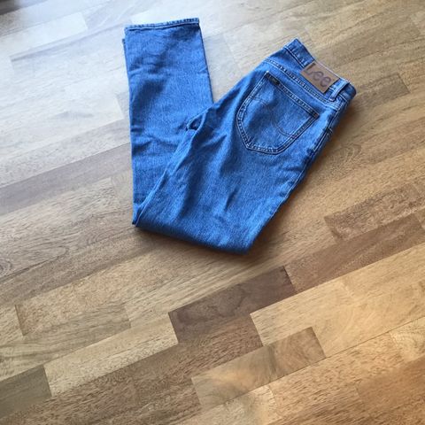 LEE jeans fremstår som ny kr 300