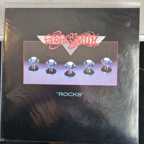 Aerosmith  -frakt 99,-  Norgespakke. + 2500 lper ute på finn!
