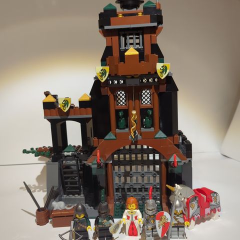 Lego Castle Prison Tower Rescue 7947