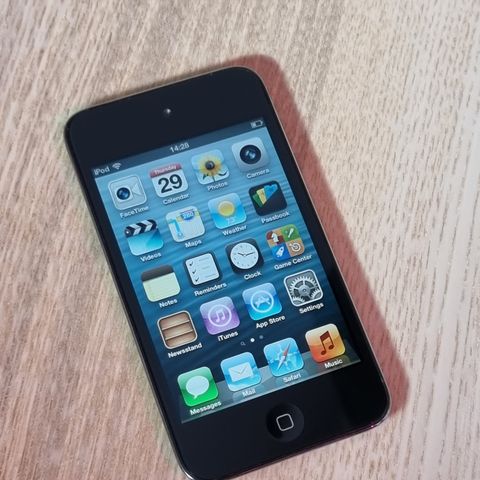 Apple iPod Touch 4 8GB