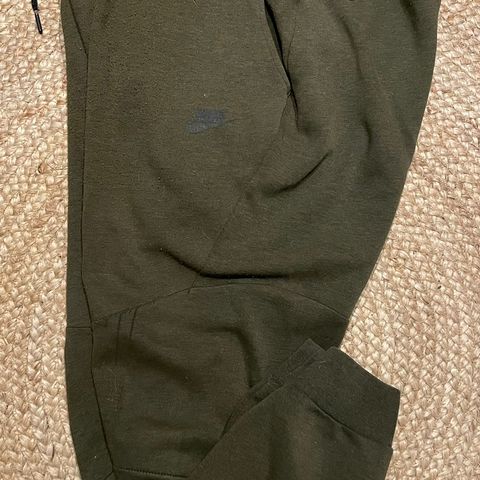 Nike tech fleece