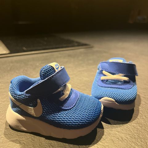 Nike sneakers til baby/toddler