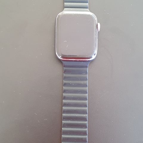 Apple watch 4 44 mm GPS