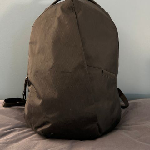 Able Carry Thirteen Daybag 2024 X-Pac - frakt inkludert