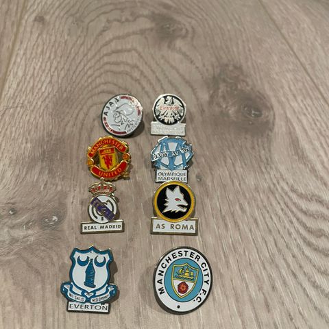 Fotball pins