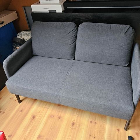 Glostad 2 setter Sofa.