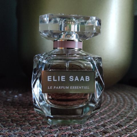 Le Parfum Essentiel Elie Saab 50ml