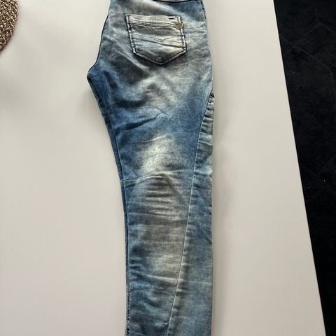 Denim bukse str. 28