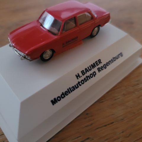 Brekina BMW 1800 (Neue Klasse) "H. Baumer"  (skala 1:87)