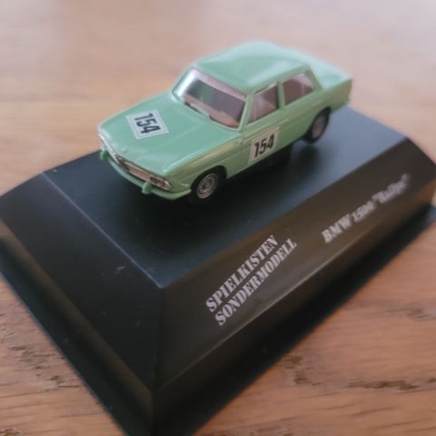 Brekina BMW 1500 Rallye  "Neue Klasse" skala 1:87