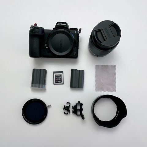 Nikon Z6 kamerahus,  Nikkor Z 35mm f/1.8 linse/objektiv