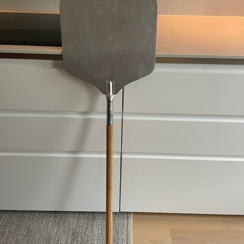 Bakerovn spade